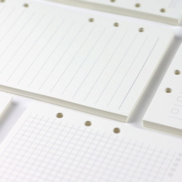 Recharge de carnet de notes à  - A5 Spiral Dotted Grid Notebook avis et prix